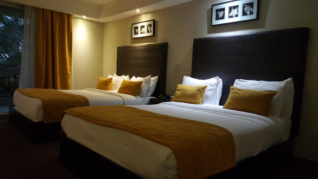 Savoy Hotel Boutique Лас Теренас Екстериор снимка